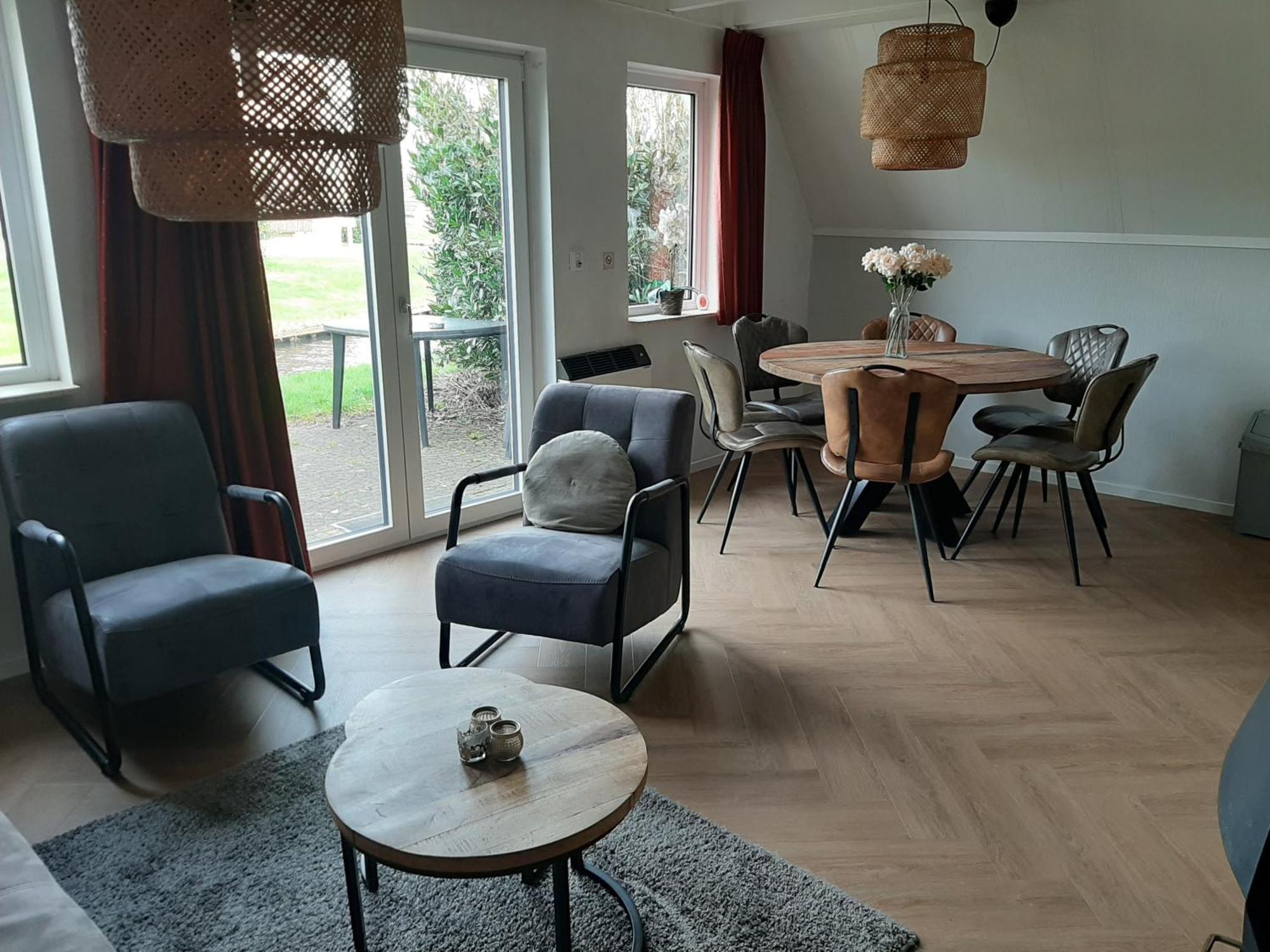 Ferienhaus Vijverzicht 218 Met Whirlpool